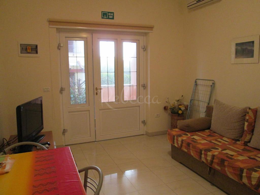 Villa con appartamenti, vista mare, Premantura