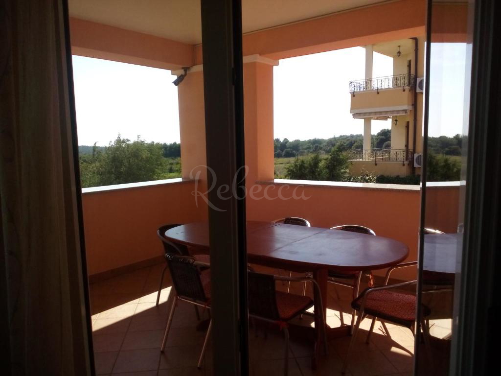 Villa con appartamenti, vista mare, Premantura