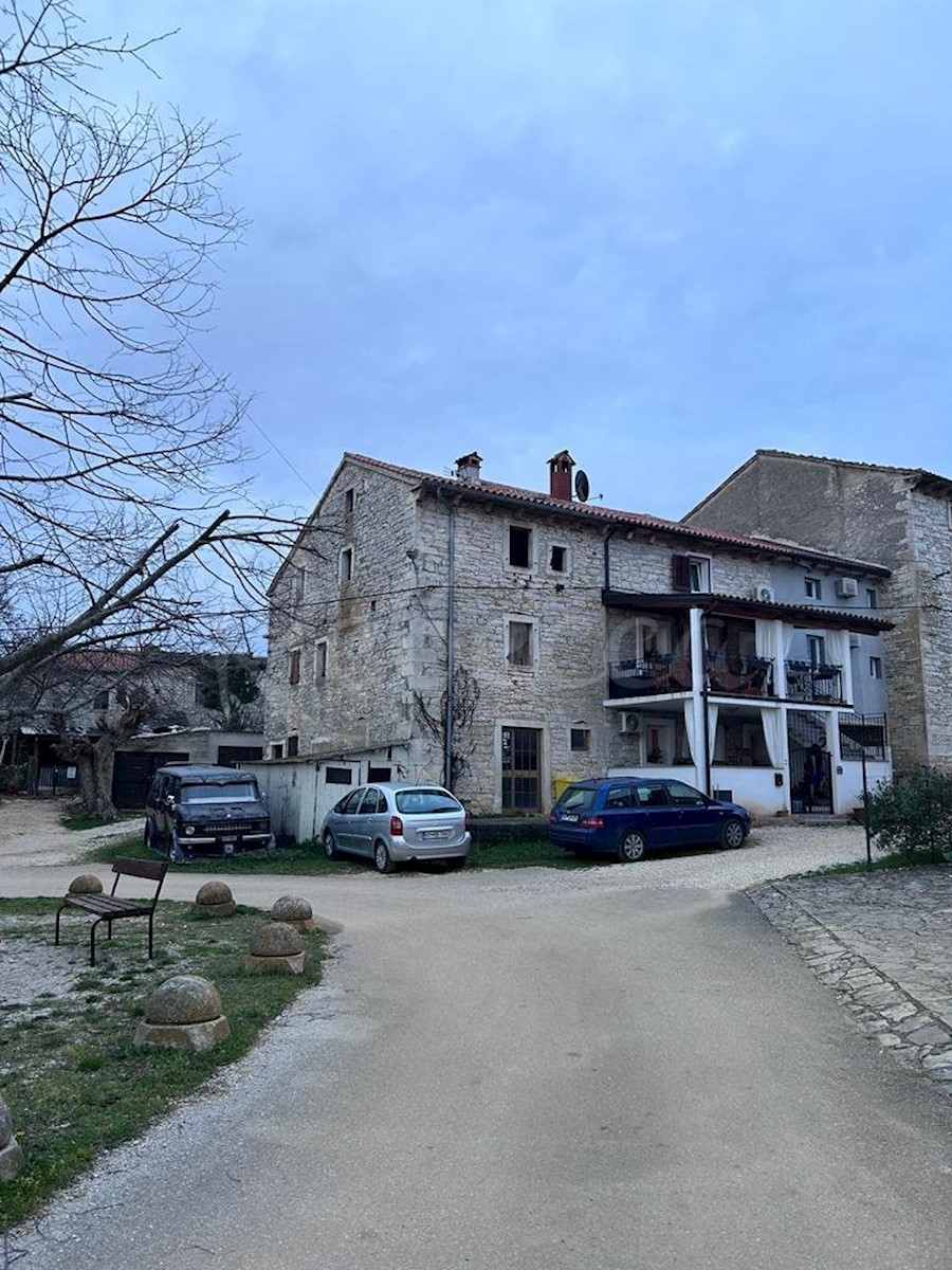 ISTRIA, BUJE, BIBALI, DOPPIA PALAZZINA IN VENDITA