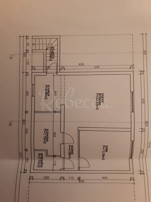 Casa con due appartamenti, 130 m2, giardino, dintorni di Cittanova