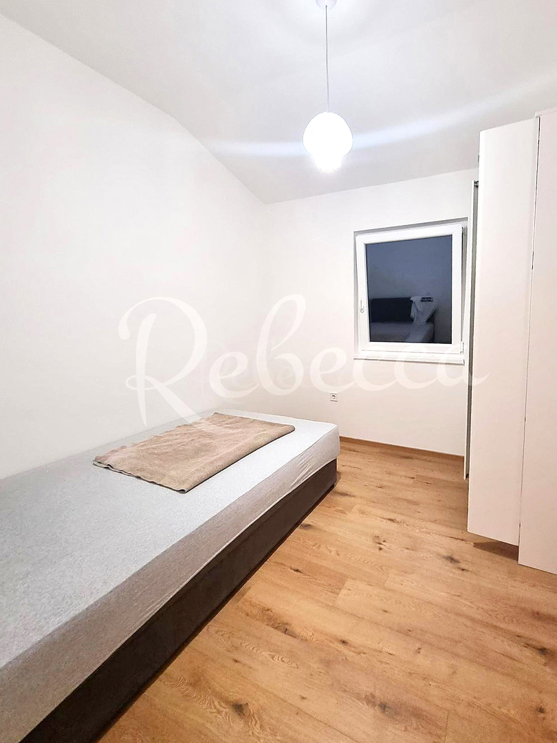 ISTRIA, BRTONIGLA, APPARTAMENTO 84 M2, 2 camere da letto + cameretta