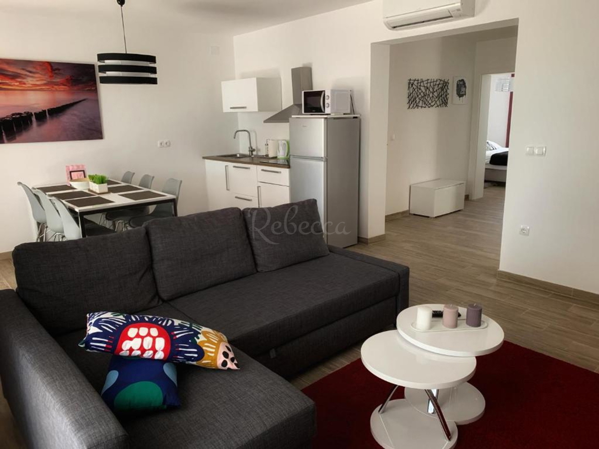 Istria, Pomer, casa con tre appartamenti e piscina