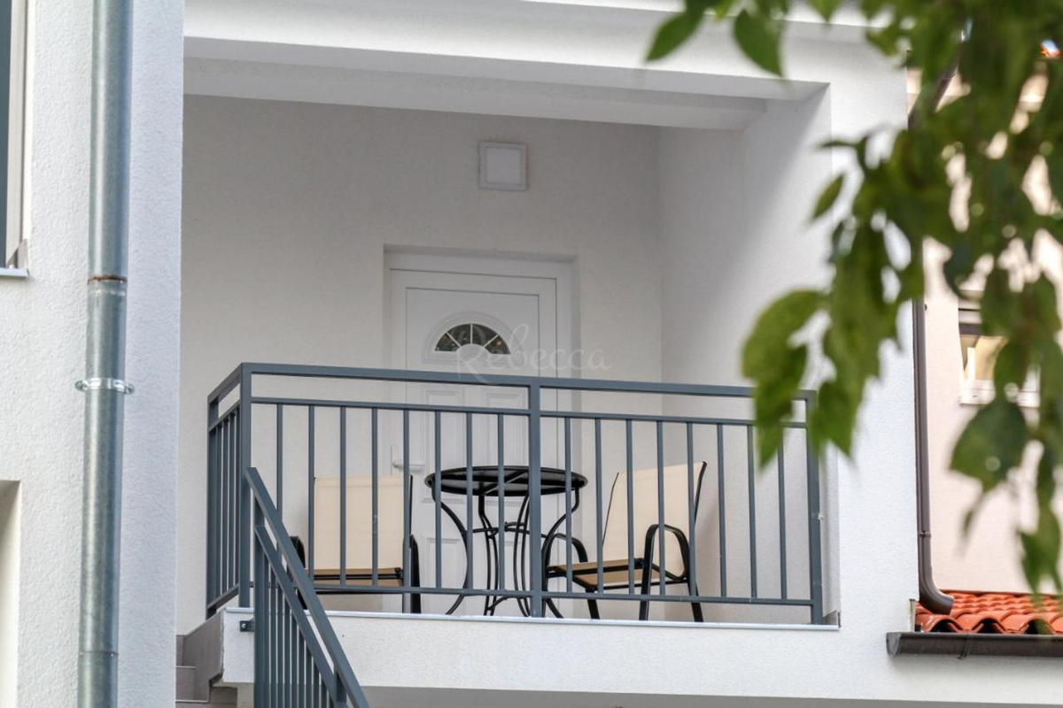 Istria, Pomer, casa con tre appartamenti e piscina