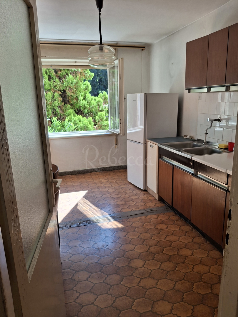 Appartamento piano rialzato, 2 camere, 58,83 m2, Pola