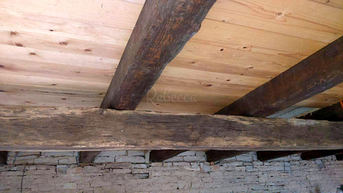Oprtalj: Casa 80 m2, terreno 4498 m2