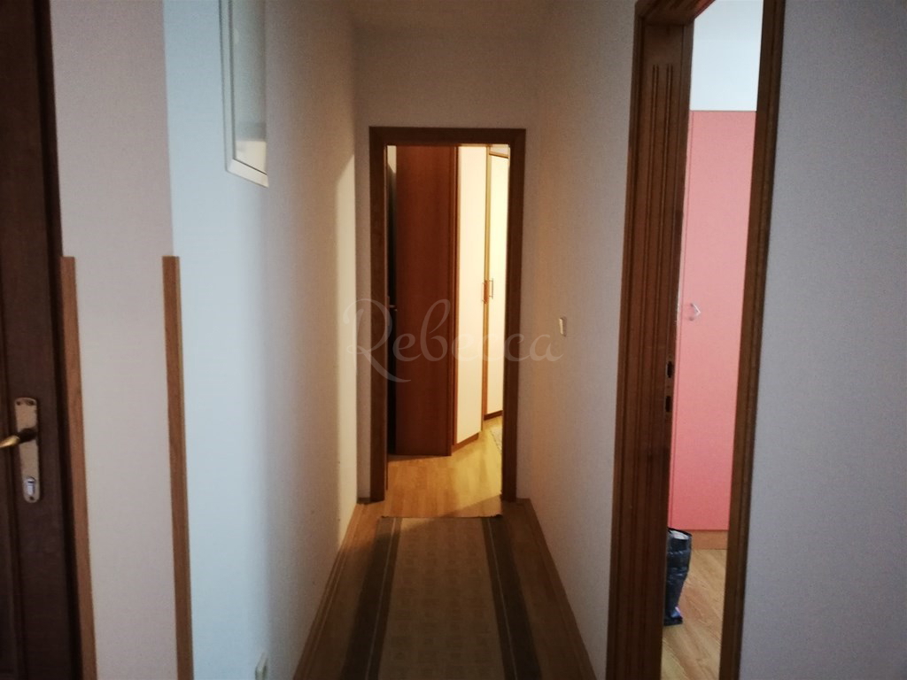 Appartamento al 1° piano, 2 camere da letto, 66 m2, Štinjan