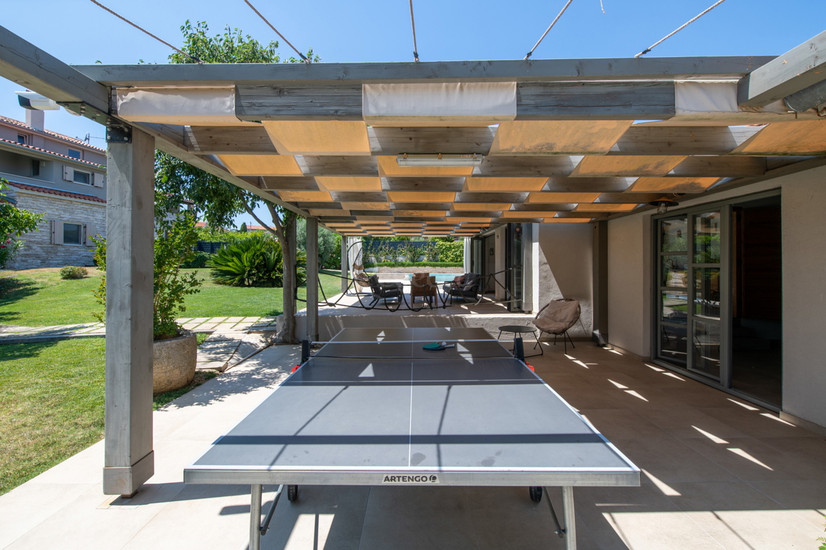 Casa indipendente con piscina, Liznjan
