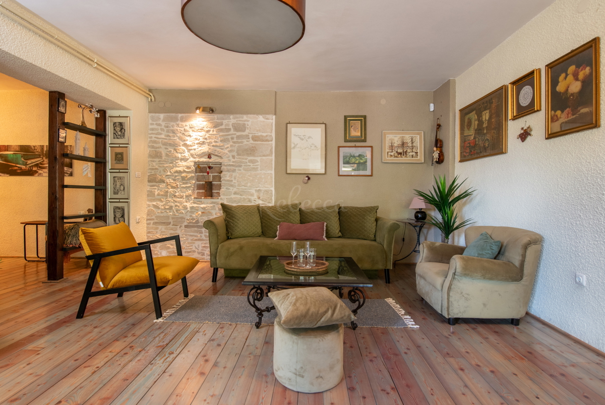 Casa indipendente con piscina, Liznjan