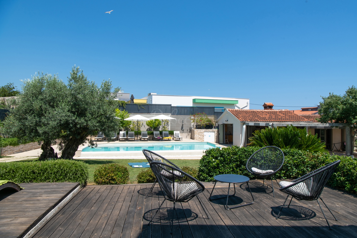 Casa indipendente con piscina, Liznjan