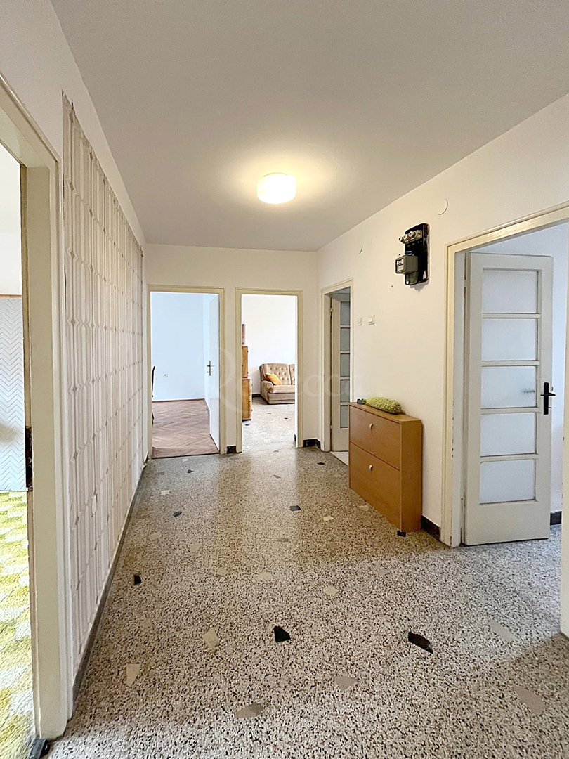 Appartamento, 2° piano, 3 camere da letto, due terrazze, 75 m2, Pula