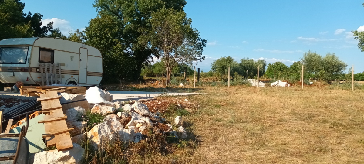 TERRENO AGRICOLO PARTICOLATO NEI DINTORNI DI BADERNA, 4547 mq