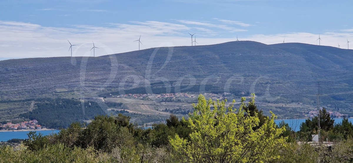 Zadar, Pridraga - bioedilizia (2800m2), vista mare!