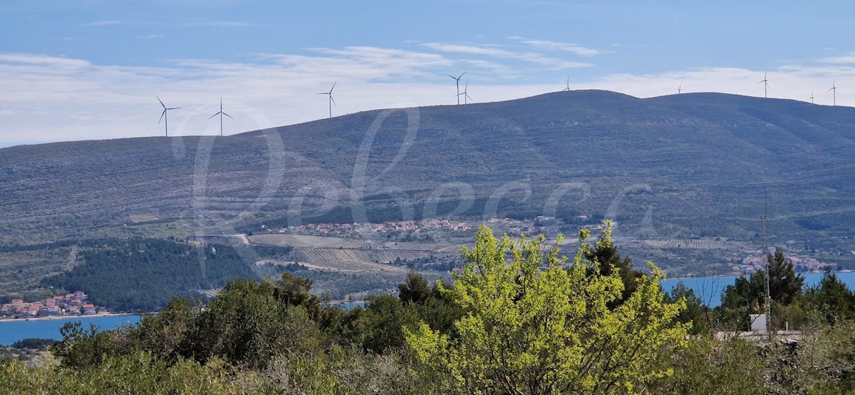 Zadar, Pridraga - bioedilizia (2800m2), vista mare!