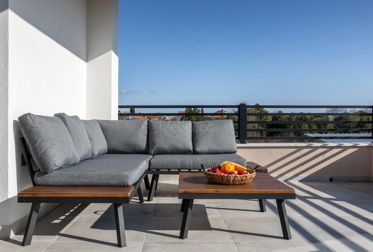 Villa con piscina, 220 m2, Premantura