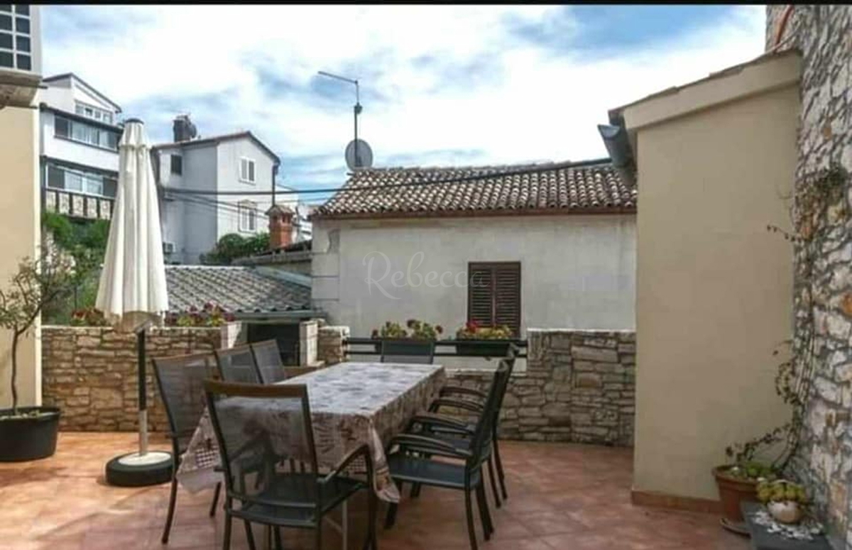 Casa a Medolino con vista mare