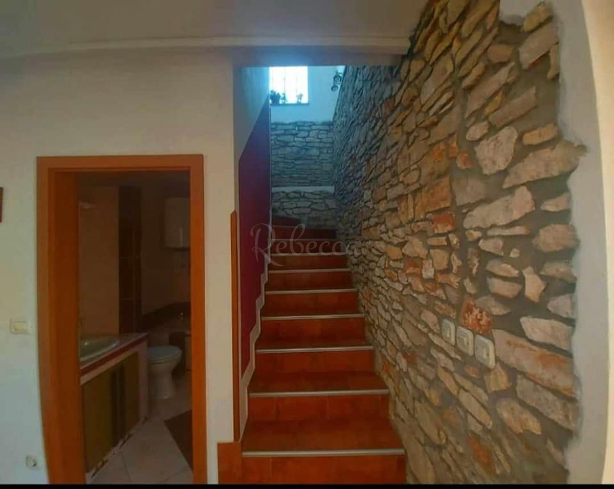 Casa a Medolino con vista mare