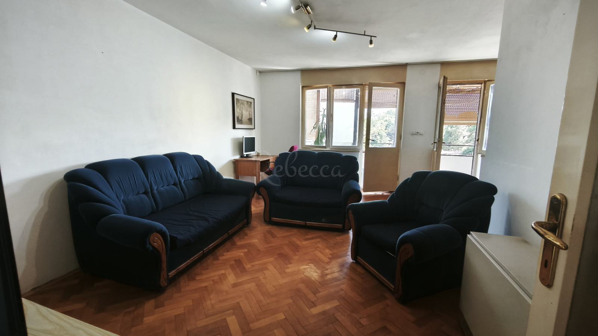 Appartamento Pula Veruda, grande terrazza, a 500 metri dalla spiaggia