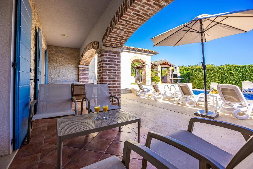 Ville di lusso con piscina, vista mare, Medulin