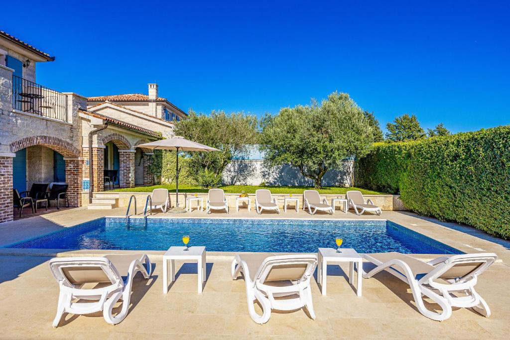 Ville di lusso con piscina, vista mare, Medulin