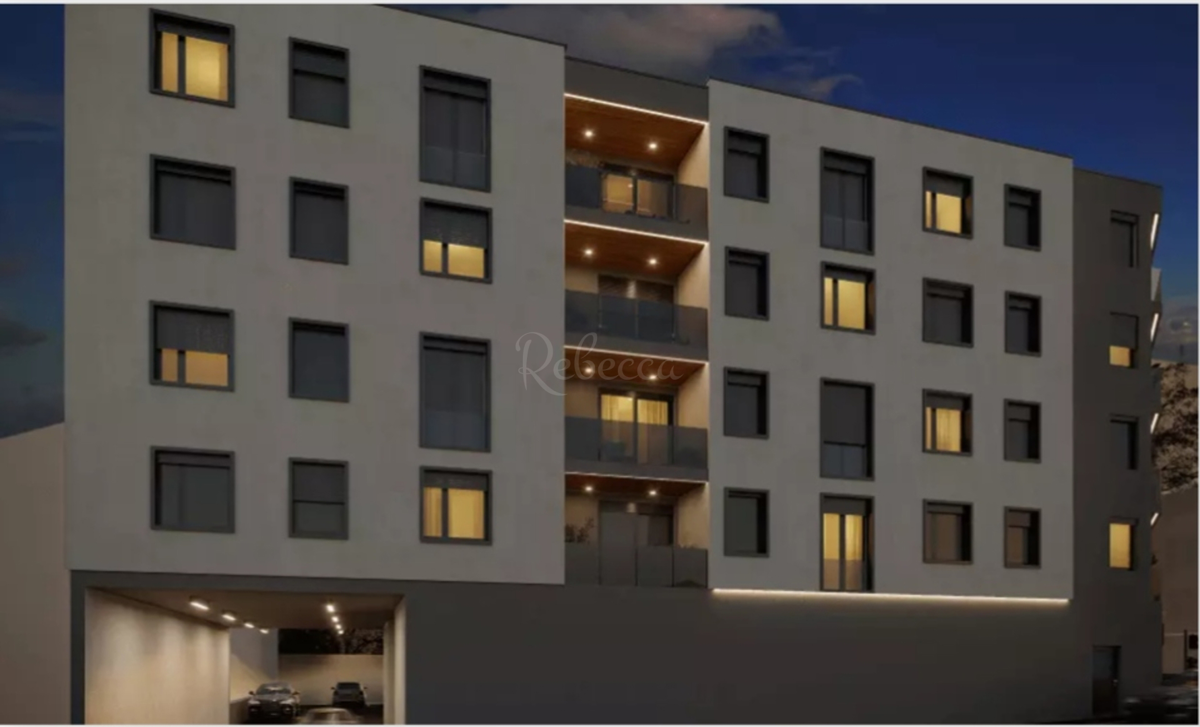 Appartamento di lusso, 2 piano, ascensore, centro di Pola, NUOVO