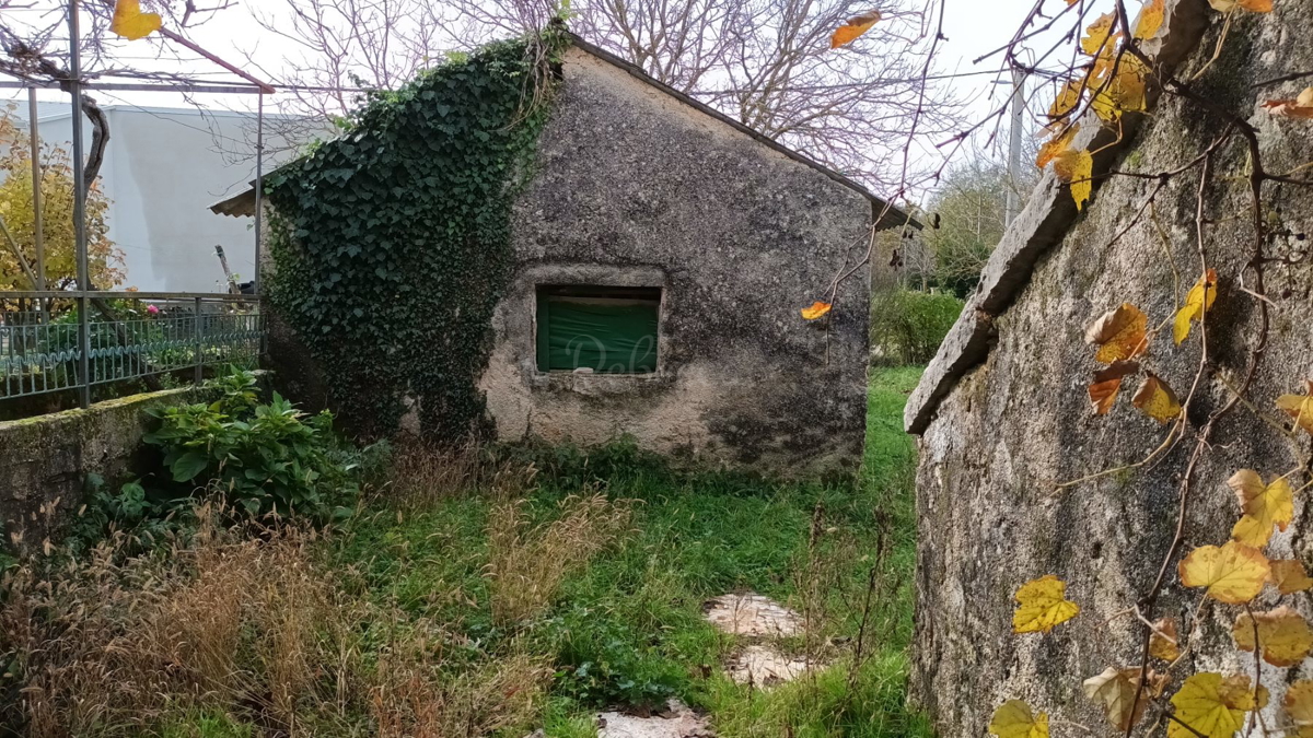 Pisino, dintorni: Casa con giardino