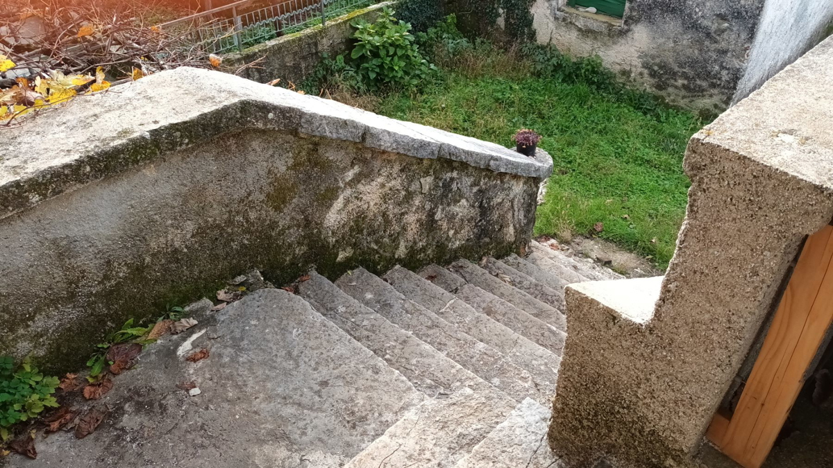 Pisino, dintorni: Casa con giardino