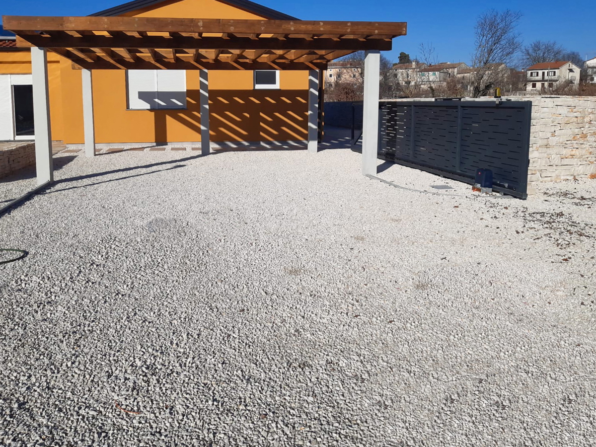 Casa indipendente con piscina