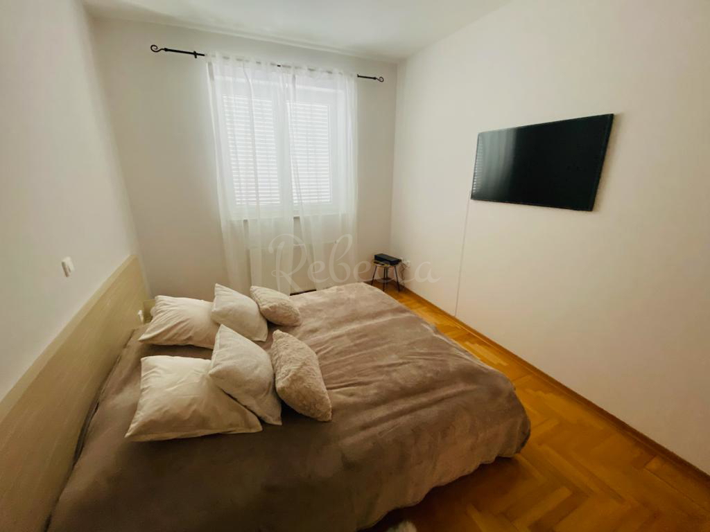 Pula, Valdebek, bilocale 84 m2, completamente arredato