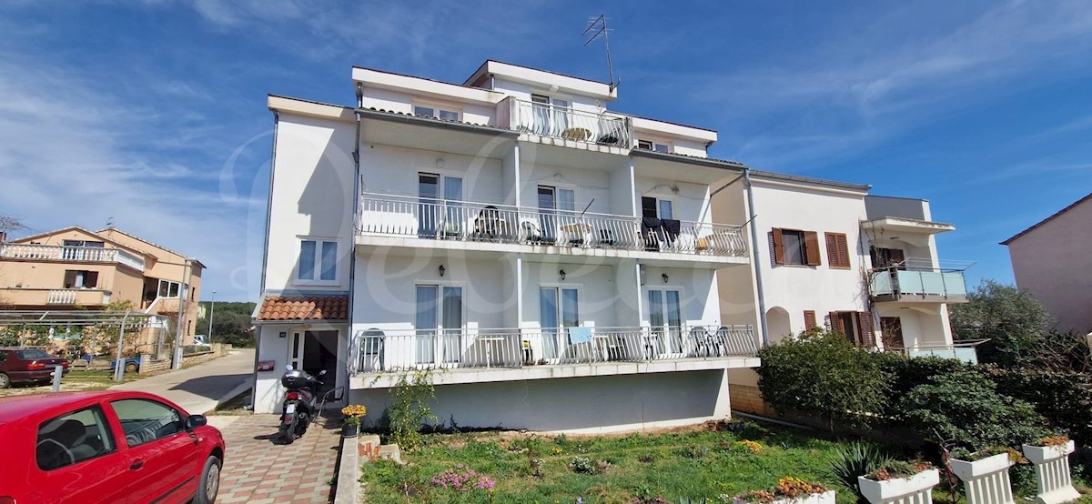 Biograd - Ostello (470m2), vicino al centro