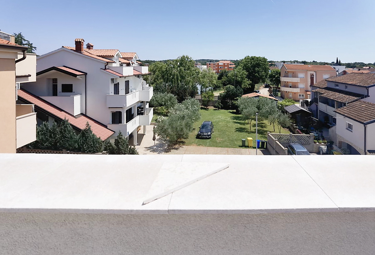 Medolino, palazzina