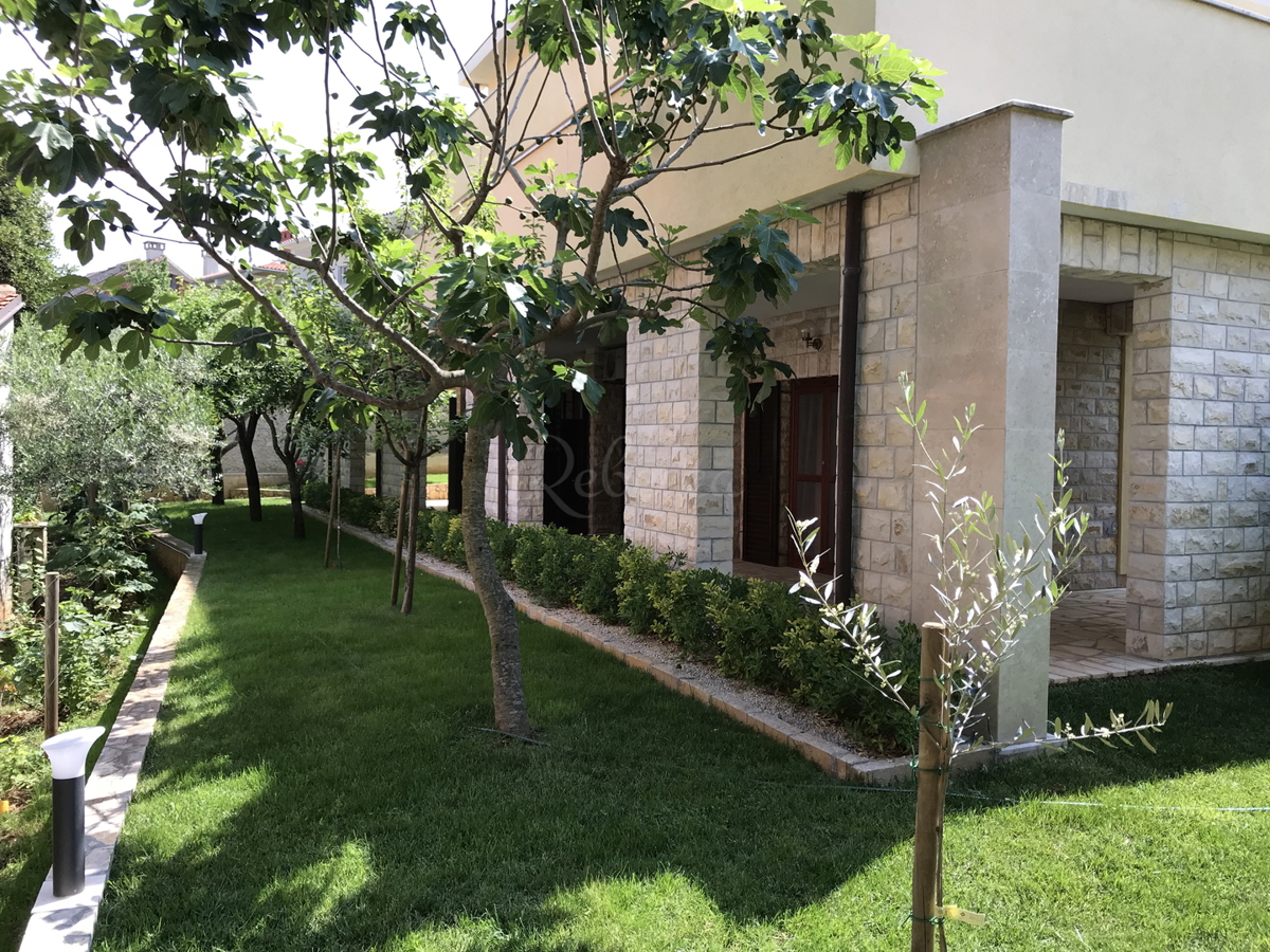 Palazzina, a 300 m dalla spiaggia, Pješčana Uvala ​