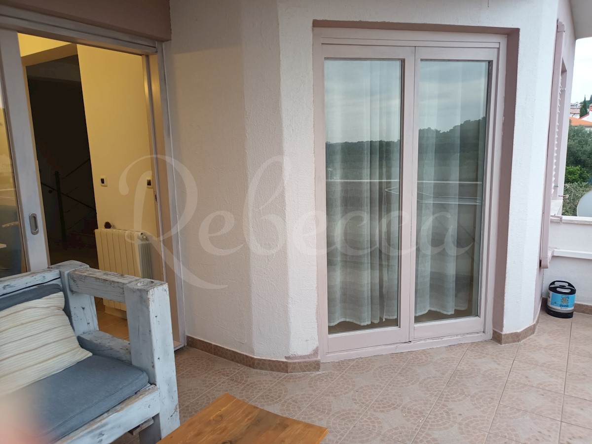 Appartamento duplex, vista mare, 187 m2, parcheggio, Vinkuran