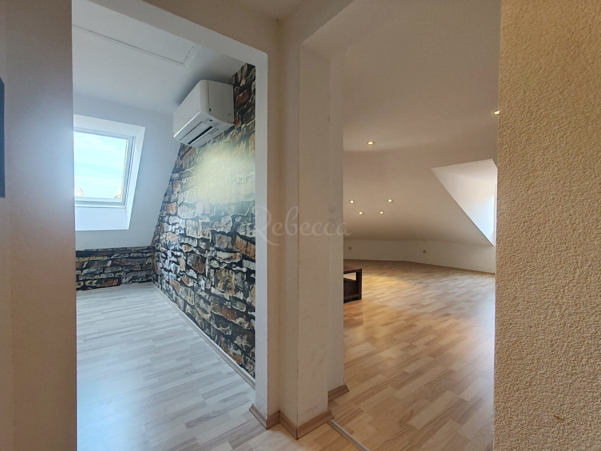 Appartamento ristrutturato nel centro di Pola di 66 m2