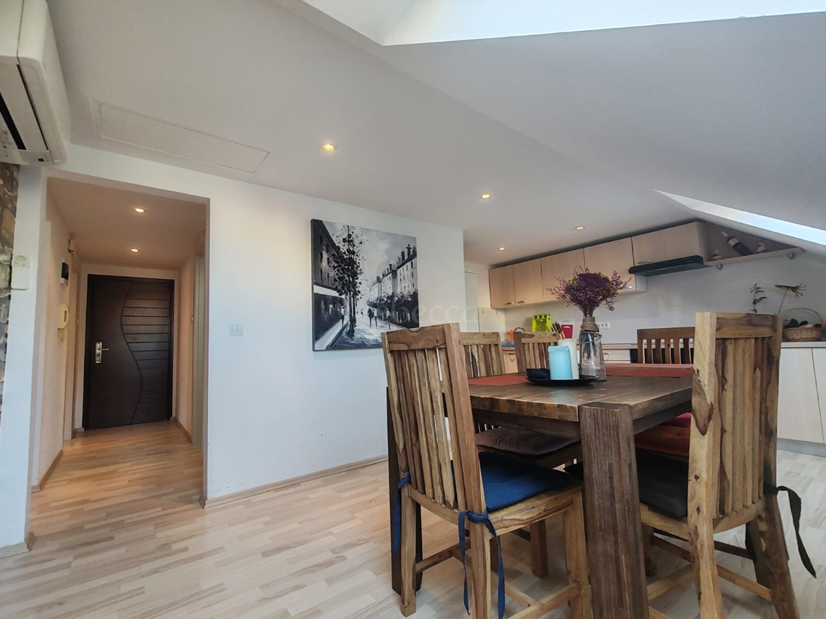 Appartamento ristrutturato nel centro di Pola di 66 m2