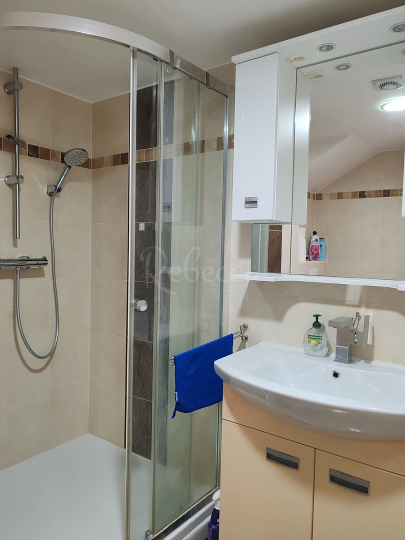 Appartamento ristrutturato nel centro di Pola di 66 m2