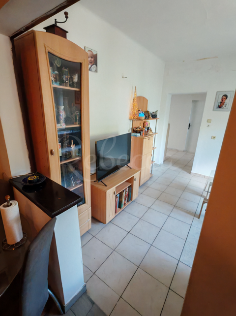 Casa a piano terra, 150 m2, cortile, garage, Pola