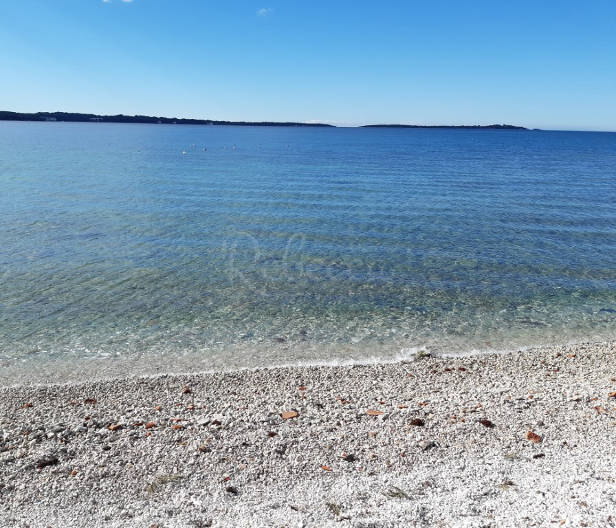 Villa lussuosa, piscina, posizione attraente, 50 m dal mare, Fasana, NUOVA