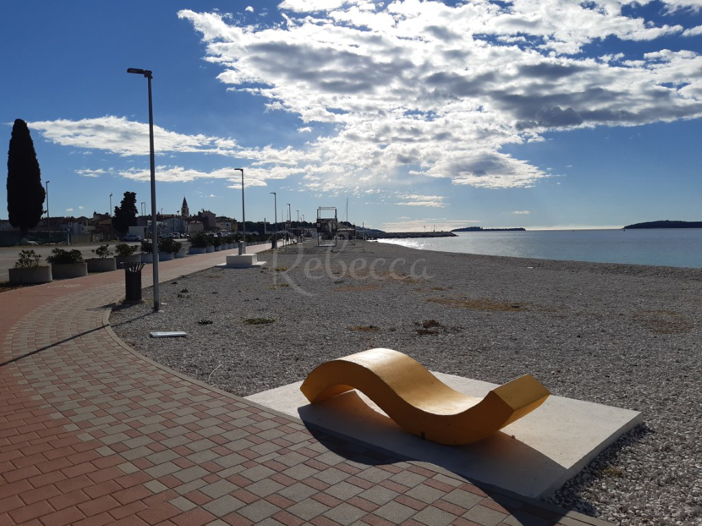 Villa lussuosa, piscina, posizione attraente, 50 m dal mare, Fasana, NUOVA