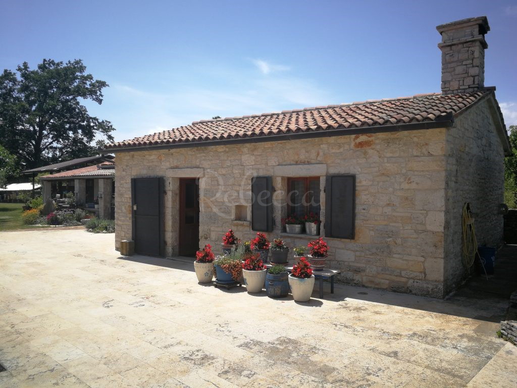 Casa in pietra d&apos;Istria, 210 m2, taverna, vicino a Barban