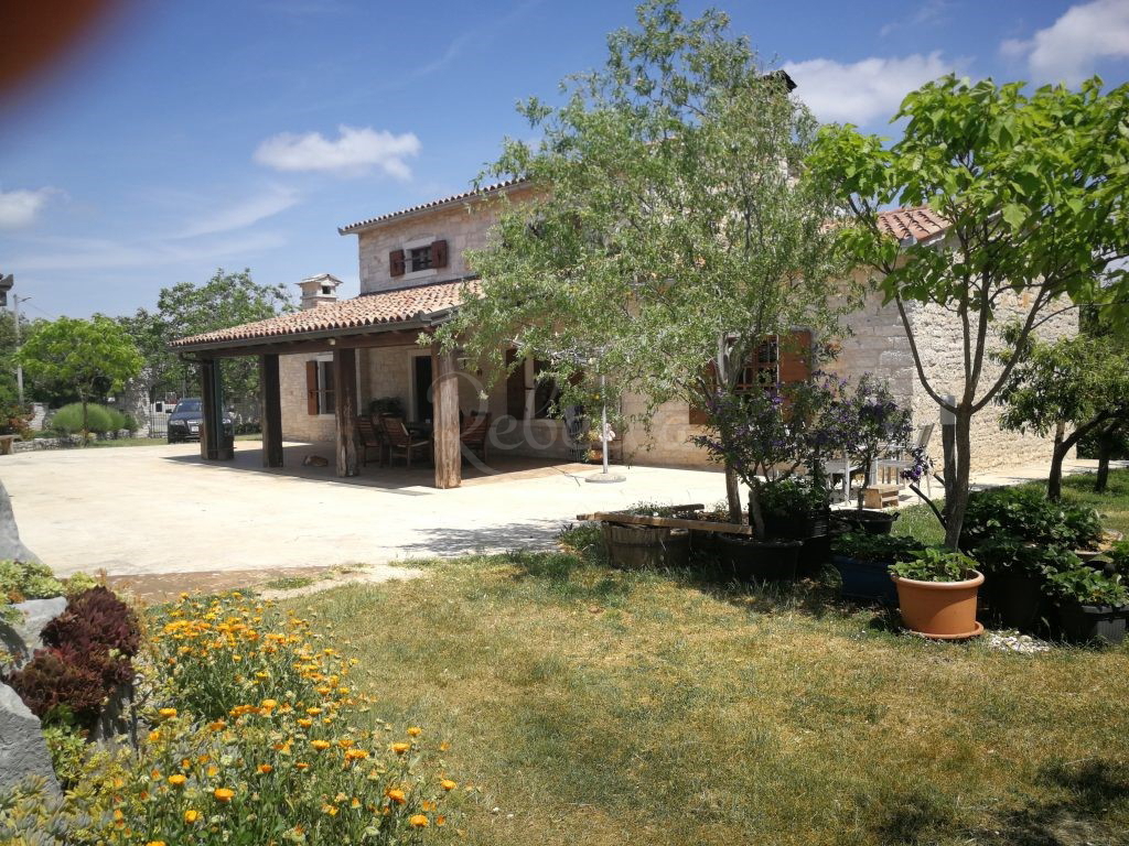 Casa in pietra d&apos;Istria, 210 m2, taverna, vicino a Barban