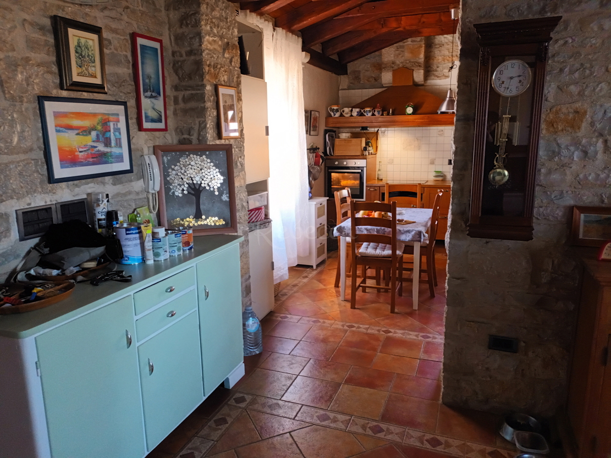 Casa in pietra d&apos;Istria, 210 m2, taverna, vicino a Barban