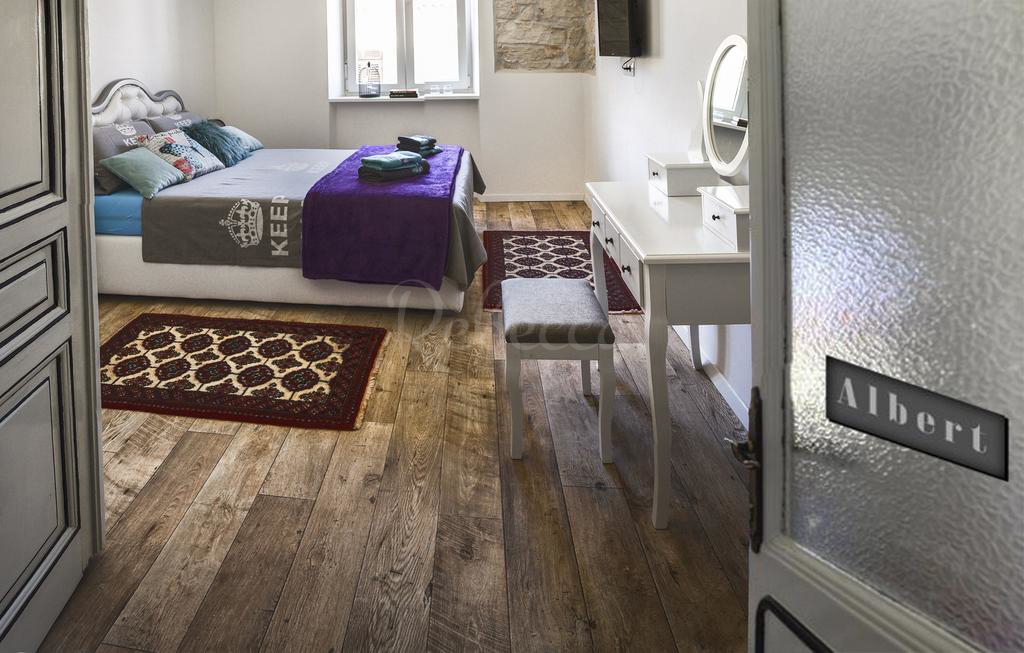 B&B accanto all&apos;Arena, con un&apos;enorme terrazza e vista panoramica sul mare