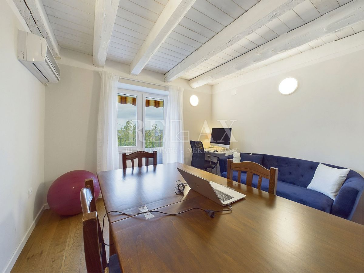 Dramalj - Casa di pietra ristrutturata con vista