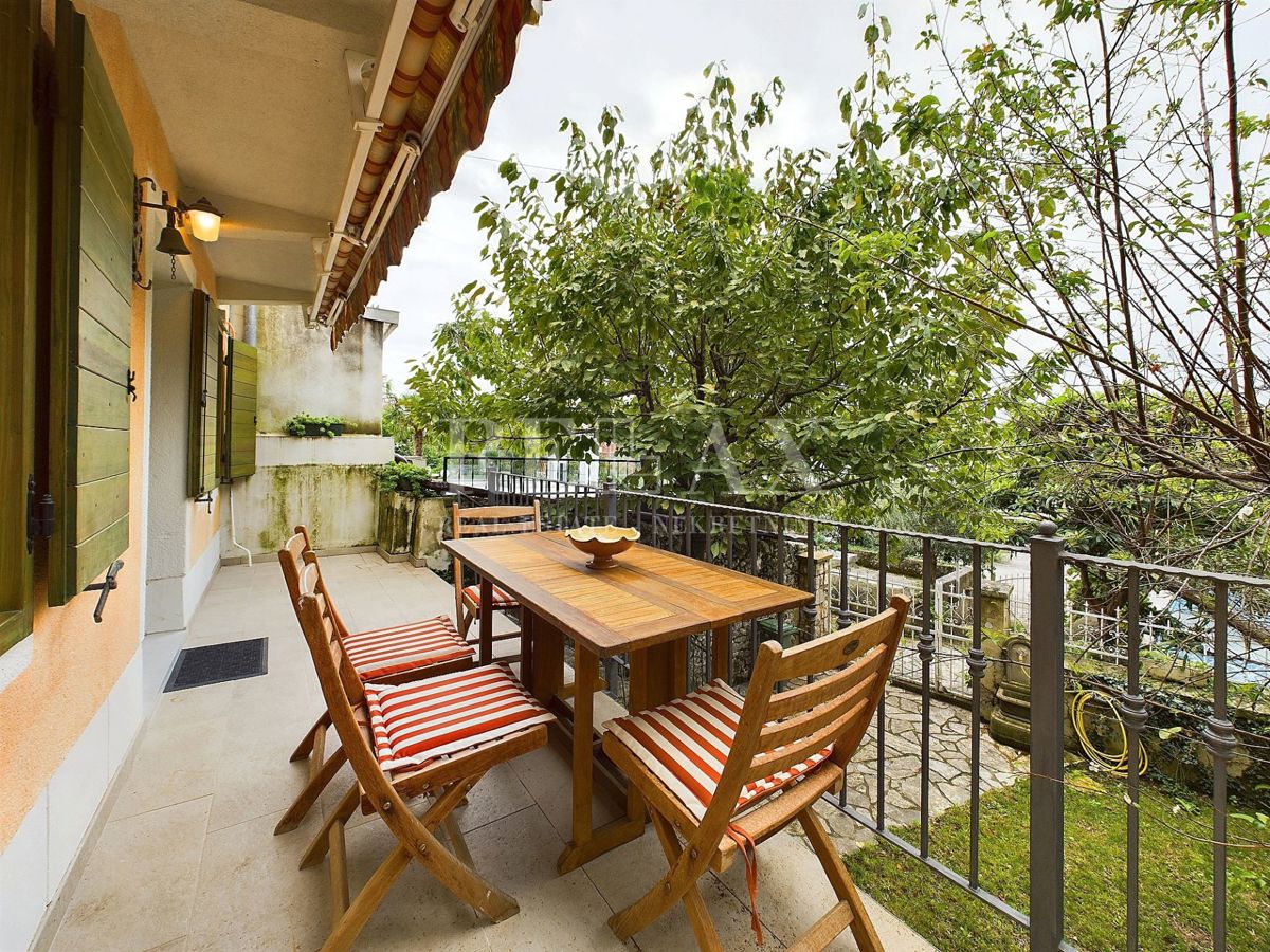 Dramalj - Casa di pietra ristrutturata con vista