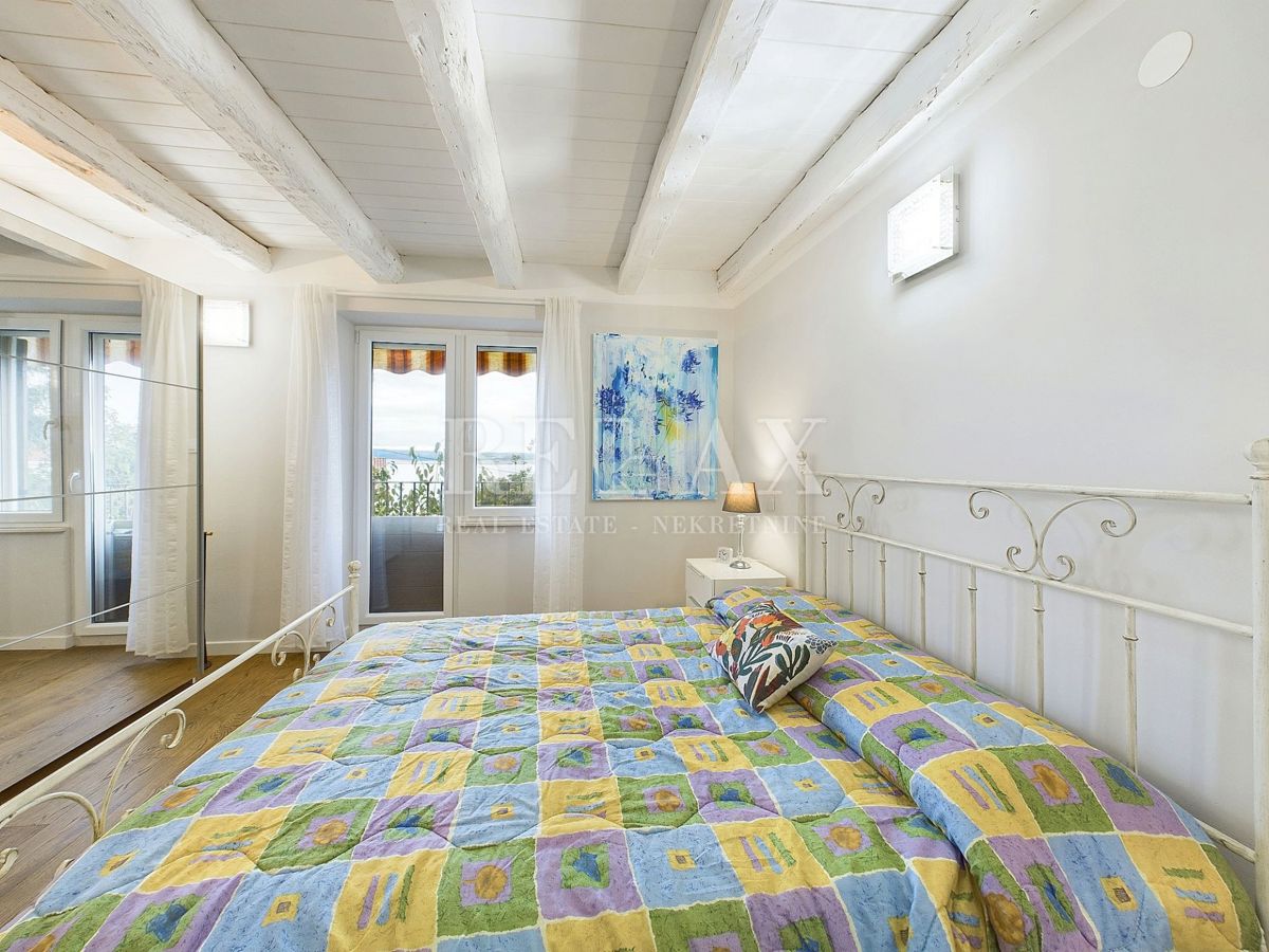 Dramalj - Casa di pietra ristrutturata con vista