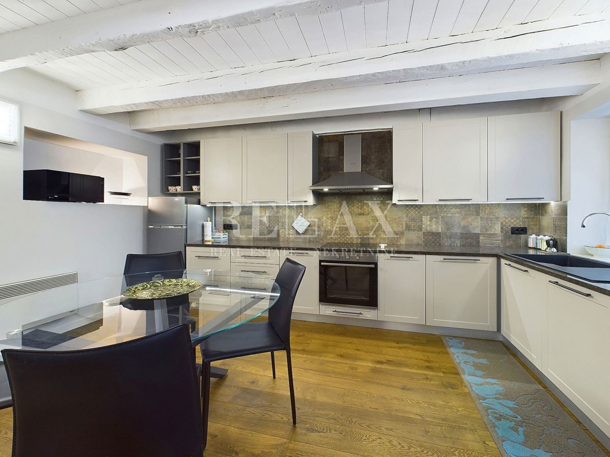 Dramalj - Casa di pietra ristrutturata con vista