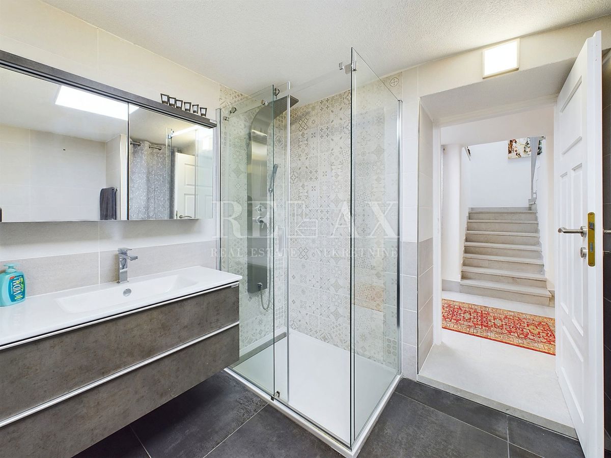 Dramalj - Casa di pietra ristrutturata con vista