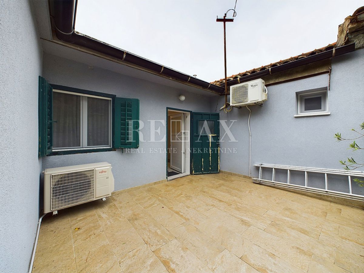 Dramalj - Casa di pietra ristrutturata con vista