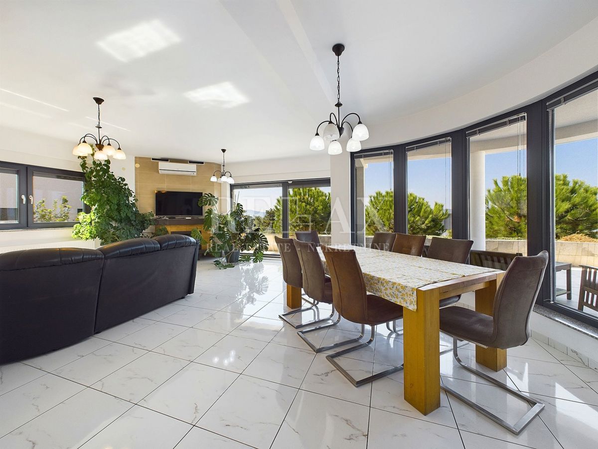 Crikvenica - villa con piscina e vista mare