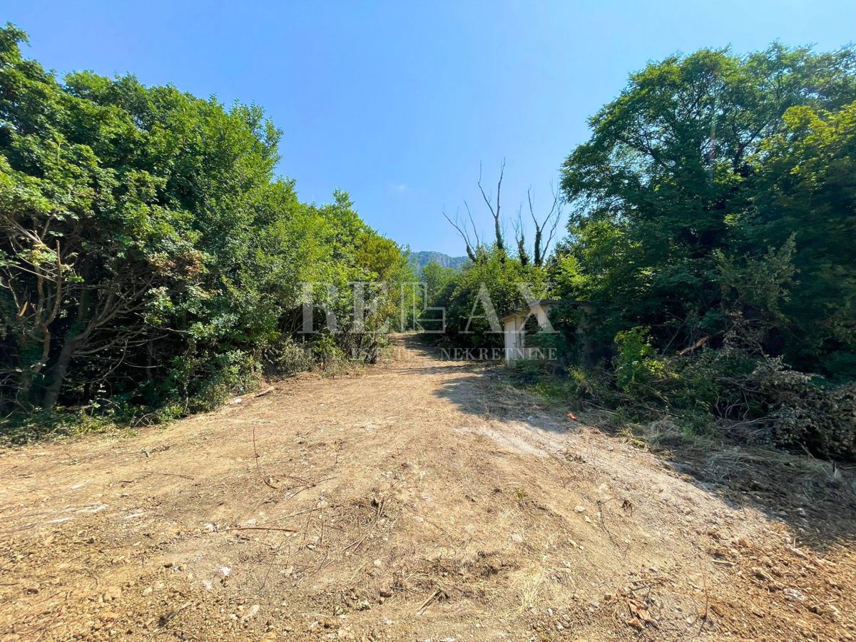 Bribir - iniziata la costruzione con un giardino